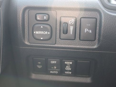 Used 2018 Toyota 4Runner Limited image 24