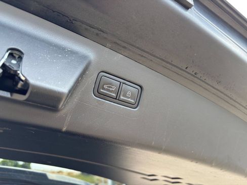 Used 2025 Hyundai Santa Fe SEL AWD/4WD image 19