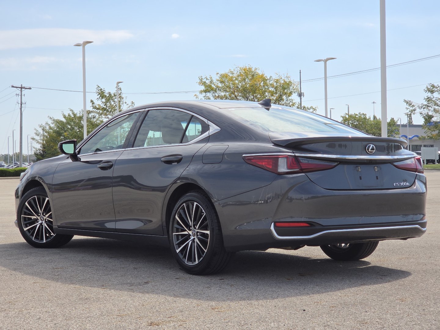 Used 2025 Lexus ES 300h w/ Premium Package FWD image 15