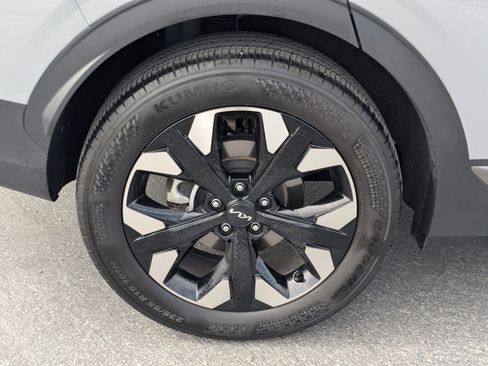 Certified 2024 Kia Sportage X-Line w/ X-Line Premium Package AWD/4WD image 12