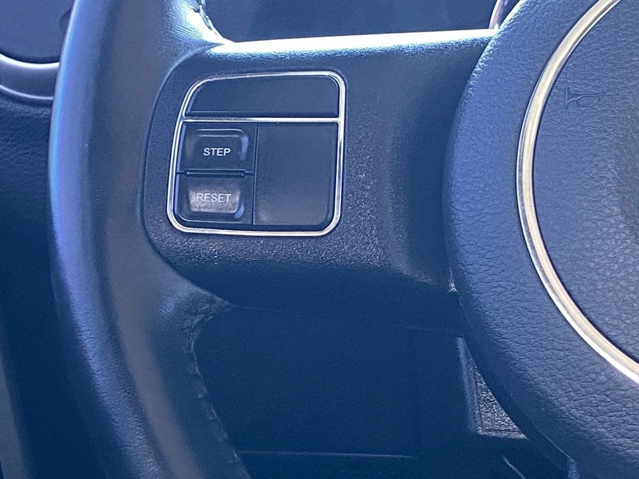 Used 2018 Jeep Wrangler Unlimited Sahara AWD/4WD image 26