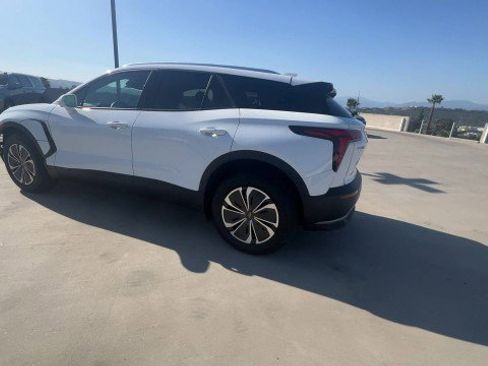 Used 2024 Chevrolet Blazer EV LT image 6