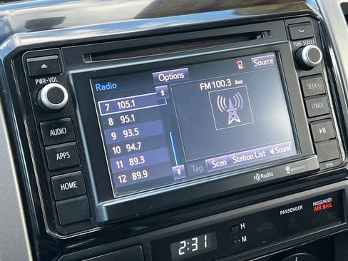 Used 2014 Toyota Tacoma PreRunner w/ SR5 Package image 21