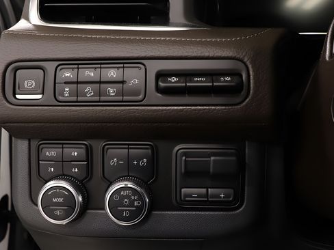 Used 2022 GMC Yukon Denali w/ Max Trailering Package AWD/4WD image 19