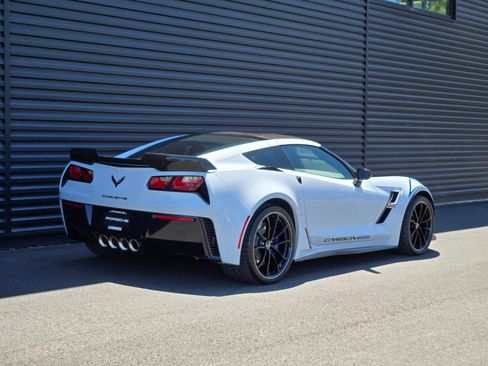 Used 2018 Chevrolet Corvette Grand Sport w/ Carbon 65 Edition RWD image 7