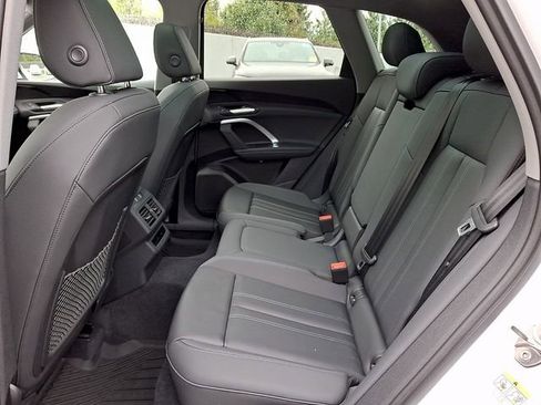 Used 2025 Audi Q5 Premium w/ Convenience Package AWD/4WD image 10