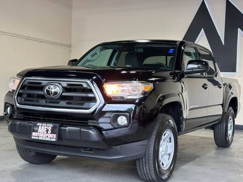 Used 2019 Toyota Tacoma SR5 RWD image 1