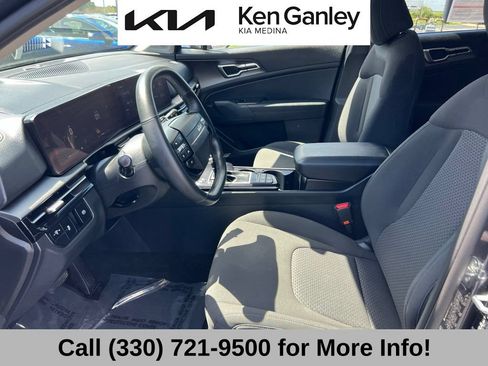 Certified 2026 Kia Sportage LX FWD image 40