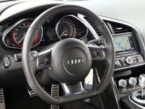 Used 2011 Audi R8 V10 AWD/4WD image 15