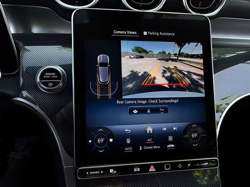 Used 2024 Mercedes-Benz GLC 300 image 11