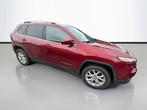 Used 2015 Jeep Cherokee Latitude w/ Cold Weather Group AWD/4WD image 10