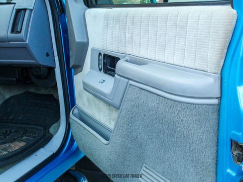 Used 1993 Chevrolet Blazer 4WD image 25