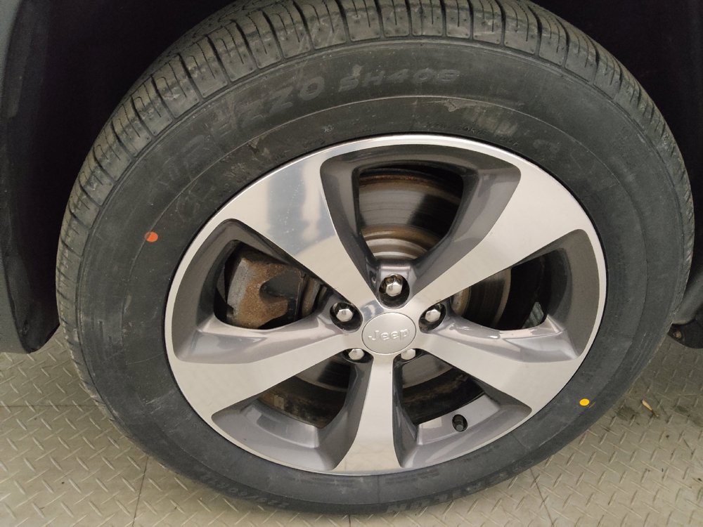 Used 2019 Jeep Cherokee Limited AWD/4WD image 31