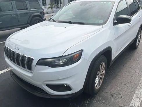 Used 2022 Jeep Cherokee Latitude Lux w/ Sun & Sound Group FWD image 1