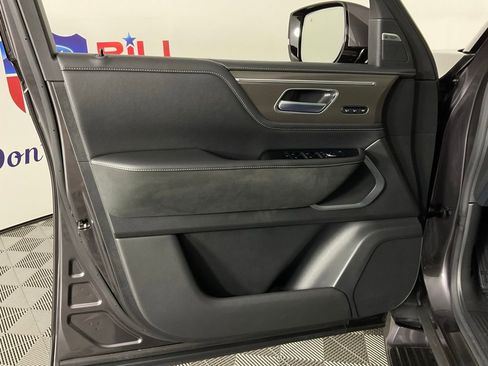 Used 2025 INFINITI QX80 Luxe image 12