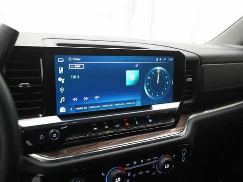 Used 2023 Chevrolet Silverado 1500 LT image 6