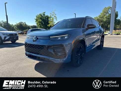 Certified 2025 Volkswagen Tiguan SE R-Line AWD/4WD image 1