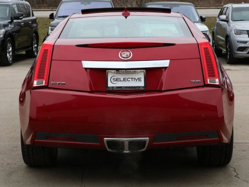 Used 2011 Cadillac CTS Premium image 13