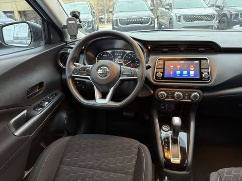 Used 2021 Nissan Kicks S image 22