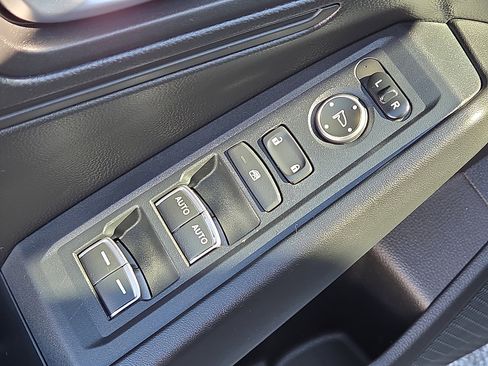 Used 2023 Honda Accord LX image 13