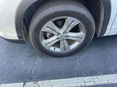 Used 2018 Toyota Highlander Limited image 7