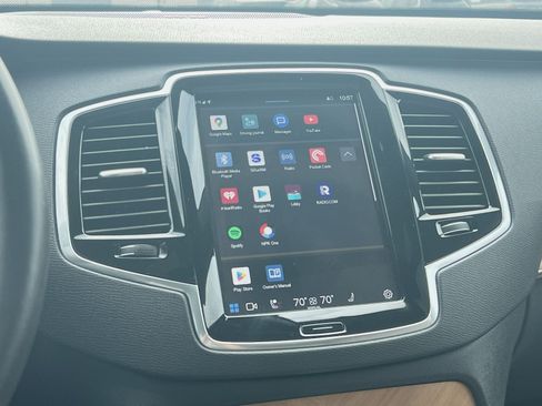 Certified 2023 Volvo XC90 B6 Plus w/ Protection Package Premier image 18