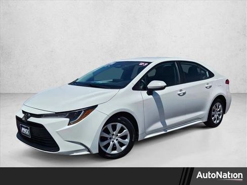 Used 2023 Toyota Corolla LE FWD image 1