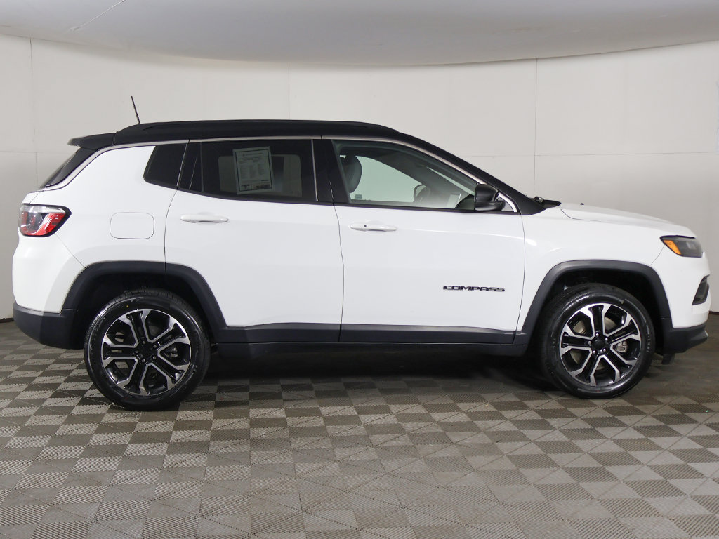 Used 2023 Jeep Compass Limited AWD/4WD image 19