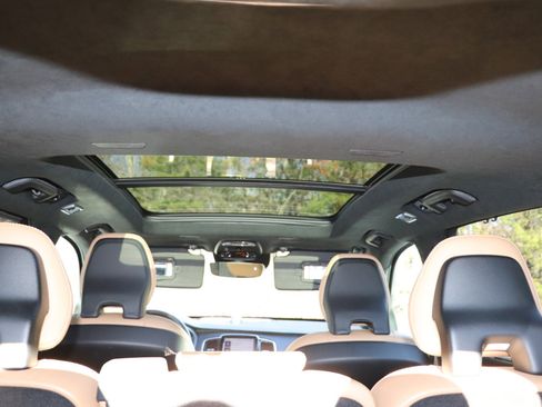 Used 2019 Volvo XC90 T6 Inscription w/ Luxury Package image 11