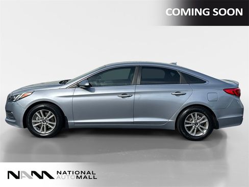 Used 2015 Hyundai Sonata SE w/ Option Group 09 image 2