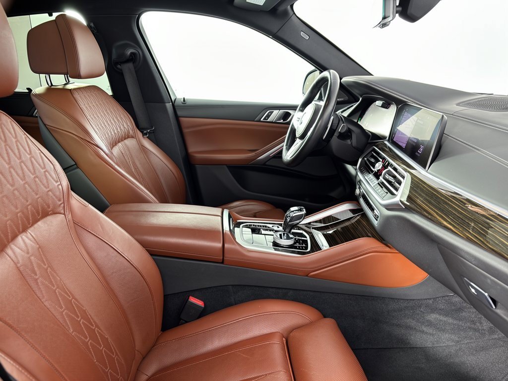 Used 2021 BMW X6 M50i w/ Executive Package AWD/4WD image 30