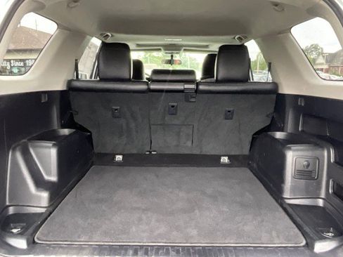 Used 2011 Toyota 4Runner SR5 w/ Premium Pkg w/Leather RWD image 30