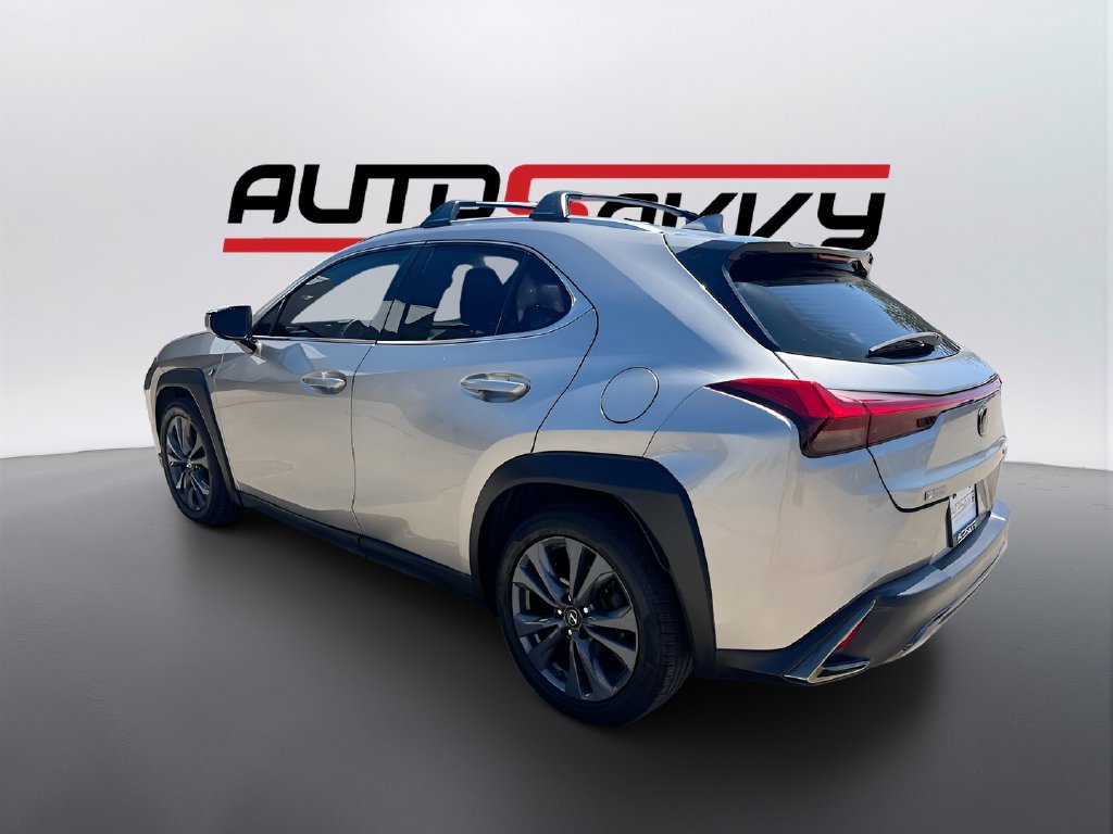 Used 2019 Lexus UX 200 F Sport w/ F Sport Premium Package FWD image 5