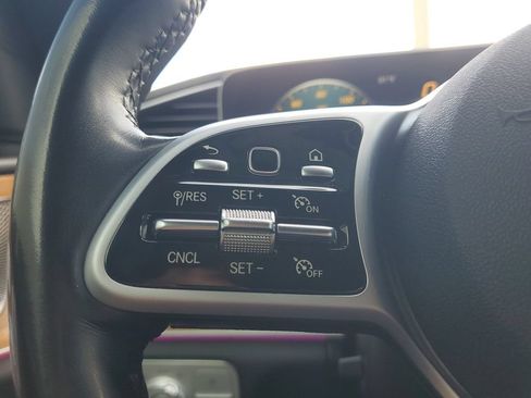 Used 2021 Mercedes-Benz GLS 450 4MATIC image 33