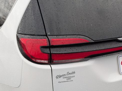 Used 2022 Chrysler Pacifica Pinnacle image 11