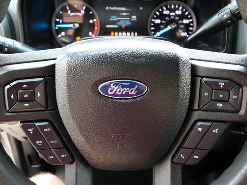 Used 2017 Ford F250 XLT AWD/4WD image 26