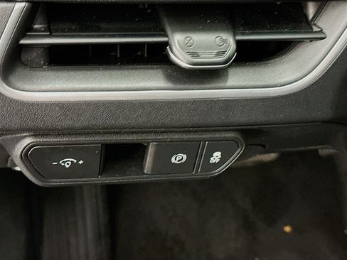 Used 2025 Kia K4 LXS image 17