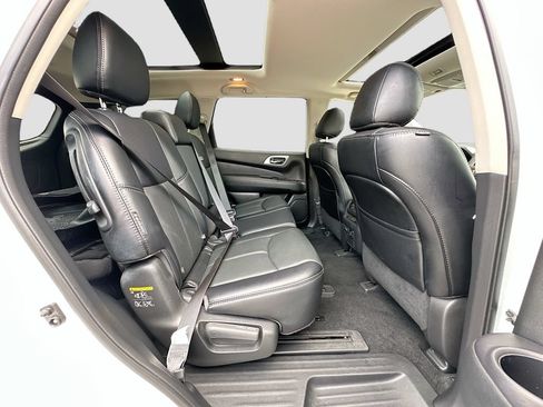 Used 2020 Nissan Pathfinder Platinum w/ Cargo Package AWD/4WD image 29