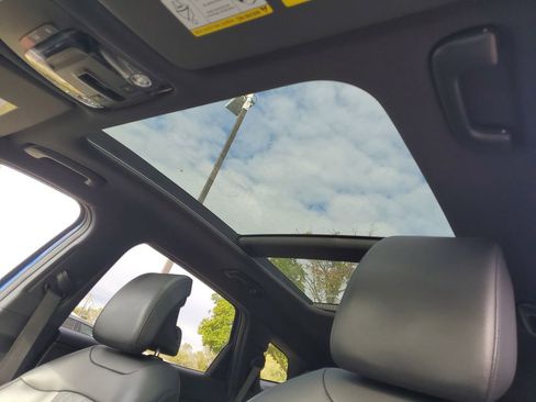 Used 2023 Kia Sportage X-Line w/ X-Line Premium Package image 12