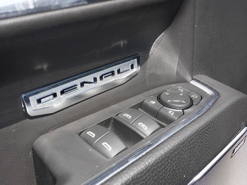 Used 2024 GMC Sierra 1500 Denali AWD/4WD image 45