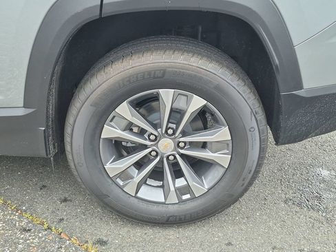 New 2026 Chevrolet Equinox LT w/ Convenience Package II AWD/4WD image 28