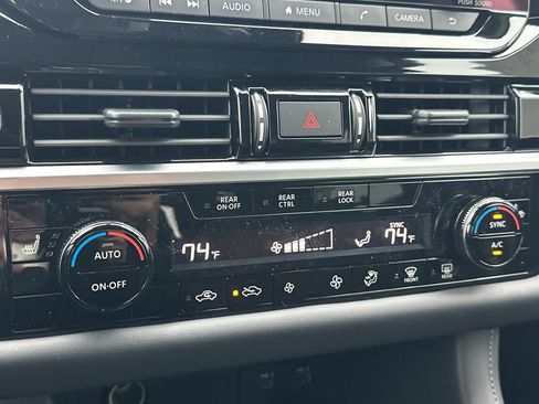 New 2025 Nissan Pathfinder SV image 21