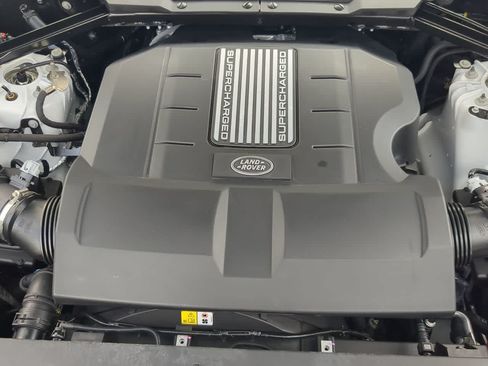 Certified 2025 Land Rover Defender 90 V8 AWD/4WD image 15