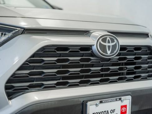 Used 2019 Toyota RAV4 LE w/ All Weather Liner Package AWD/4WD image 9