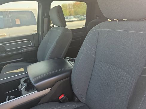 Used 2019 RAM 2500 Big Horn AWD/4WD image 4