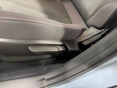 Used 2024 Subaru Crosstrek 2.0i Premium w/ Crosstrek Mirror Package image 12