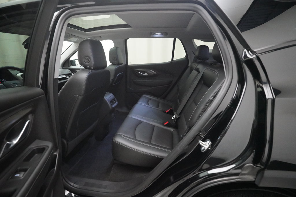 Certified 2024 GMC Terrain SLT w/ Elevation Edition AWD/4WD image 16
