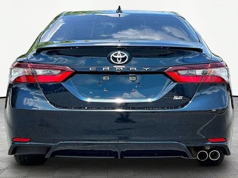 Used 2021 Toyota Camry SE FWD image 7