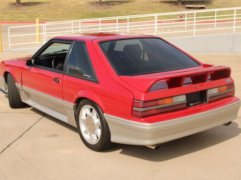Used 1989 Ford Mustang GT RWD image 8