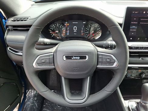 New 2026 Jeep Compass Limited image 8